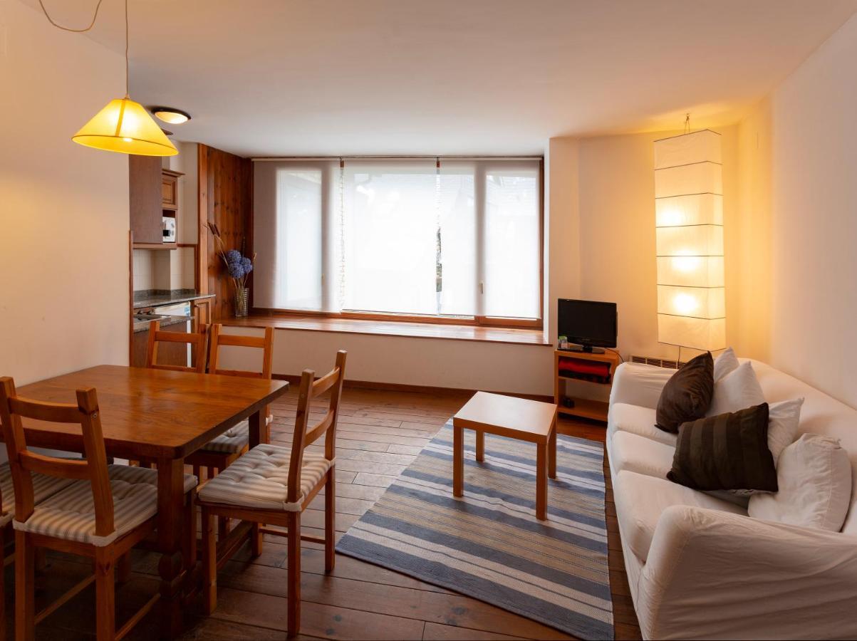 Apartamentos Rentaran Tredós Eksteriør billede